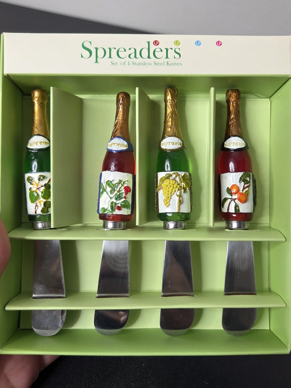 Set of 4 Stainless Steel Spreading Knives -Bottle Handles